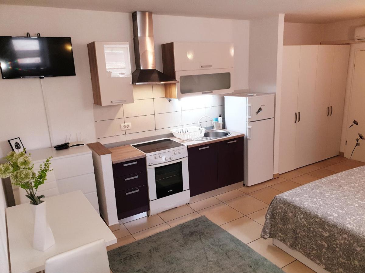 Apartment Ognissanti 1 - Free Parking كوبر المظهر الخارجي الصورة